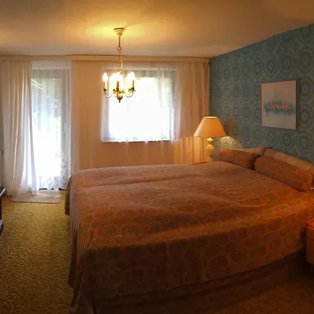 Otel Sonnen Alp Garni 3*