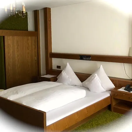 Sonnen Alp Garni Otel Seefeld in Tirol